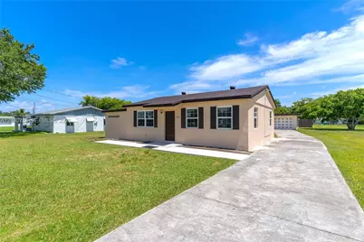 378 SW 6th St, Florida City, FL 33034 - Photo 4