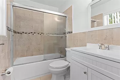204 NW 1st St, Boynton Beach, FL 33435 - Photo 16