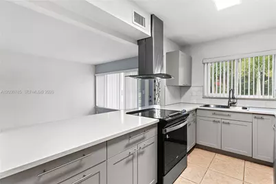 204 NW 1st St, Boynton Beach, FL 33435 - Photo 12