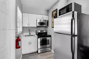105 SW 5th Ct, Dania Beach, FL 33004 - Photo 40