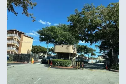 17000 NW 67th Ave #344, Hialeah, FL 33015 - Photo 4