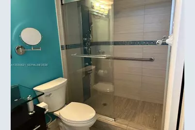 17000 NW 67th Ave #344, Hialeah, FL 33015 - Photo 36