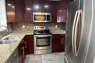 17000 NW 67th Ave, Hialeah, FL 33015 - Photo 14
