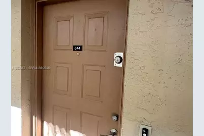 17000 NW 67th Ave #344, Hialeah, FL 33015 - Photo 8