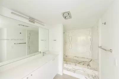 155 Ocean Lane Dr #403, Key Biscayne, FL 33149 - Photo 10