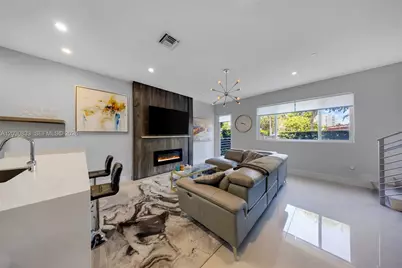 1025 NE 18th Ave #104, Fort Lauderdale, FL 33304 - Photo 2