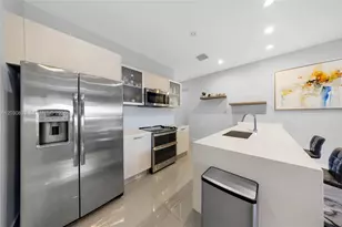 1025 NE 18th Ave, Fort Lauderdale, FL 33304 - Photo 4