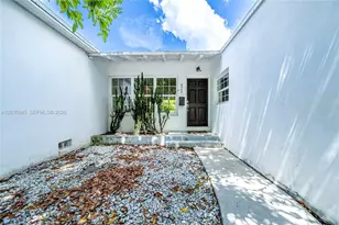 8942 Carlyle Ave, Surfside, FL 33154 - Photo 8