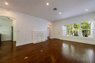 8942 Carlyle Ave, Surfside, FL 33154 - Photo 18