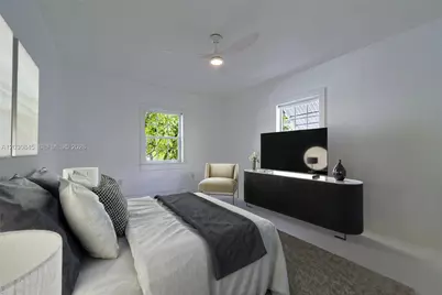 8942 Carlyle Ave, Surfside, FL 33154 - Photo 42