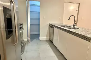 7541 SW 61st Ave, South Miami, FL 33143 - Photo 6