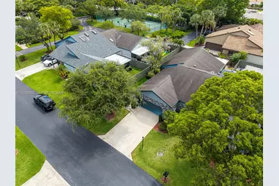 6561 Sutton Ct, Parkland, FL 33067 - Photo 12