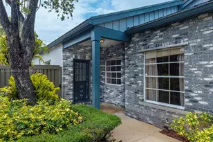 6561 Sutton Ct, Parkland, FL 33067 - Photo 8