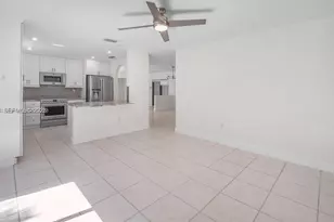 9712 SW 213th Terrace, Cutler Bay, FL 33189 - Photo 6