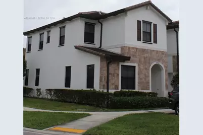 11024 W 35th Ln, Hialeah, FL 33018 - Photo 2