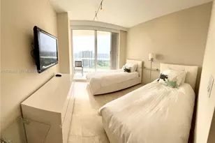 7000 Island Blvd, Aventura, FL 33160 - Photo 24