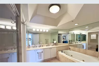 7000 Island Blvd #2403, Aventura, FL 33160 - Photo 16