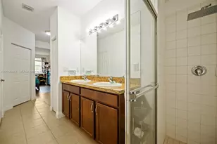 14661 SW 9th St, Pembroke Pines, FL 33027 - Photo 18