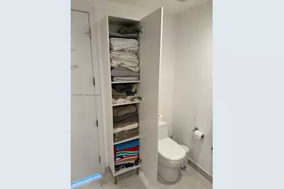 488 NE 18th St #1901, Miami, FL 33132 - Photo 10