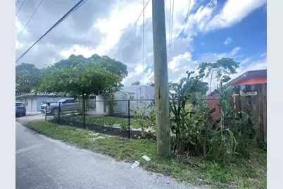 243 SW 14th St #243, Dania Beach, FL 33004 - Photo 12
