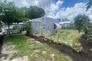 243 SW 14th St, Dania Beach, FL 33004 - Photo 2