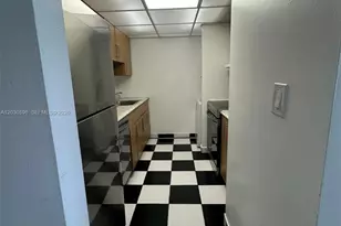 5055 NW 7th St, Miami, FL 33126 - Photo 24