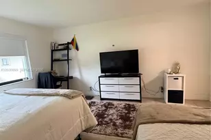 16184 Laurel Dr, Weston, FL 33326 - Photo 32