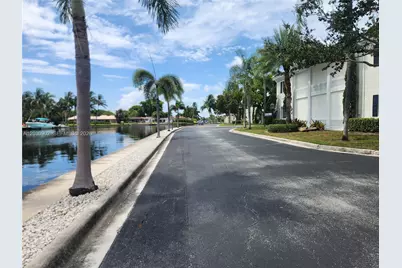 160 Cypress Club Dr #608, Pompano Beach, FL 33060 - Photo 18