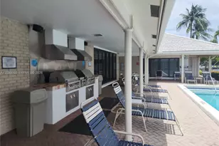 160 Cypress Club Dr, Pompano Beach, FL 33060 - Photo 22