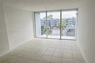 8821 W Flagler St, Miami, FL 33174 - Photo 20