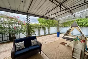 15490 SW 10th St, Miami, FL 33194 - Photo 8