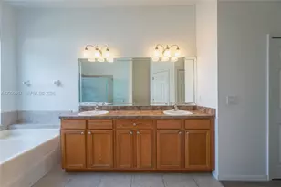 3002 Balsam Ct, Labelle, FL 33935 - Photo 10