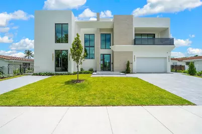 2380 NE 196th St, Miami, FL 33180 - Photo 2