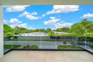 2380 NE 196th St, Miami, FL 33180 - Photo 46