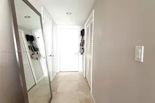 475 Brickell Ave, Miami, FL 33131 - Photo 8