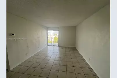 801 NW 47th Ave #820W, Miami, FL 33126 - Photo 4