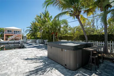 720 Boyd Dr, Key Largo, FL 33037 - Photo 4