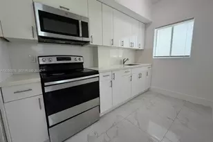 115 SW 11th Ave, Miami, FL 33130 - Photo 12