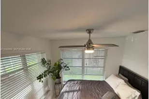 1585 NW 70th Ln, Margate, FL 33063 - Photo 1