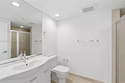 465 Brickell Ave #3202, Miami, FL 33131 - Photo 16