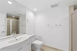 465 Brickell Ave, Miami, FL 33131 - Photo 16