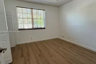 192 SW 96th Ave, Plantation, FL 33324 - Photo 14