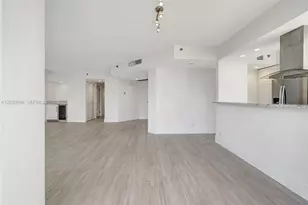 1000 Island Blvd, Aventura, FL 33160 - Photo 8