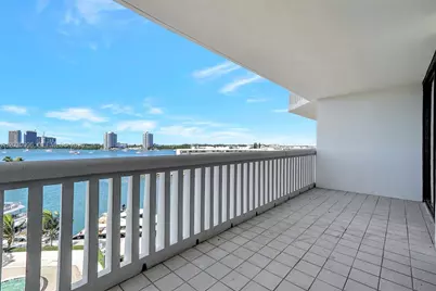 1000 Island Blvd #707, Aventura, FL 33160 - Photo 34