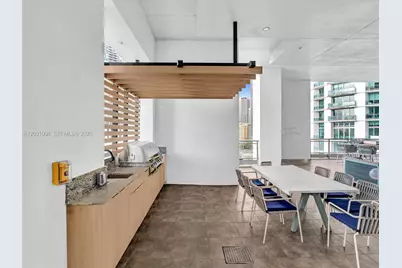 90 SW 3rd St #2013, Miami, FL 33130 - Photo 32