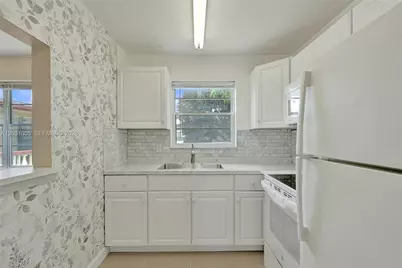 47 Camden #B, West Palm Beach, FL 33417 - Photo 8