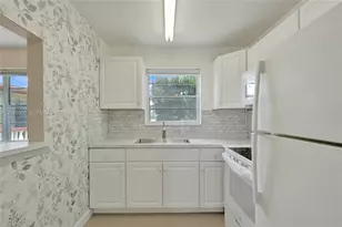 47 Camden, West Palm Beach, FL 33417 - Photo 8