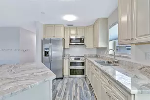 2929 SE Ocean Blvd, Stuart, FL 34996 - Photo 4