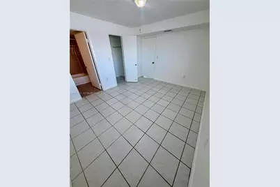 2001 Bay Dr #401, Miami Beach, FL 33141 - Photo 8