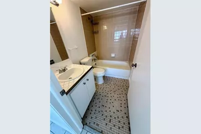 2001 Bay Dr #401, Miami Beach, FL 33141 - Photo 2